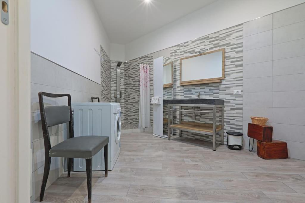 La Casuzza Del Borgo - Porto - Politeama Apartment Palermo Exterior photo